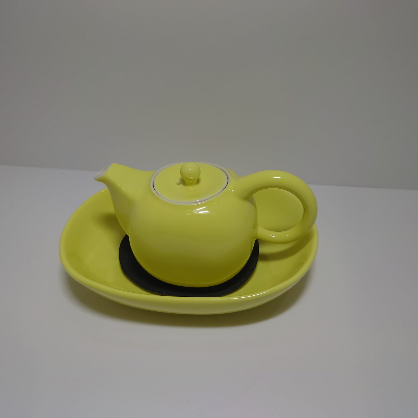 Yellow Glaze Peach Tea Set from Lu Yu (#002)