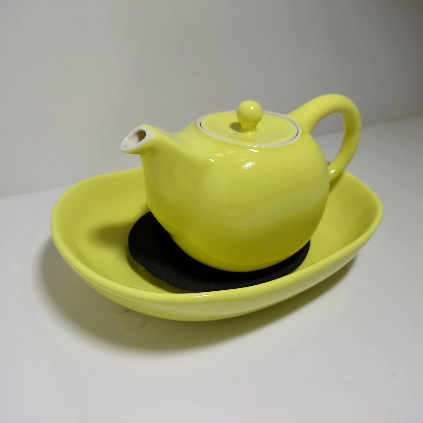 Yellow Glaze Peach Tea Set from Lu Yu (#002)