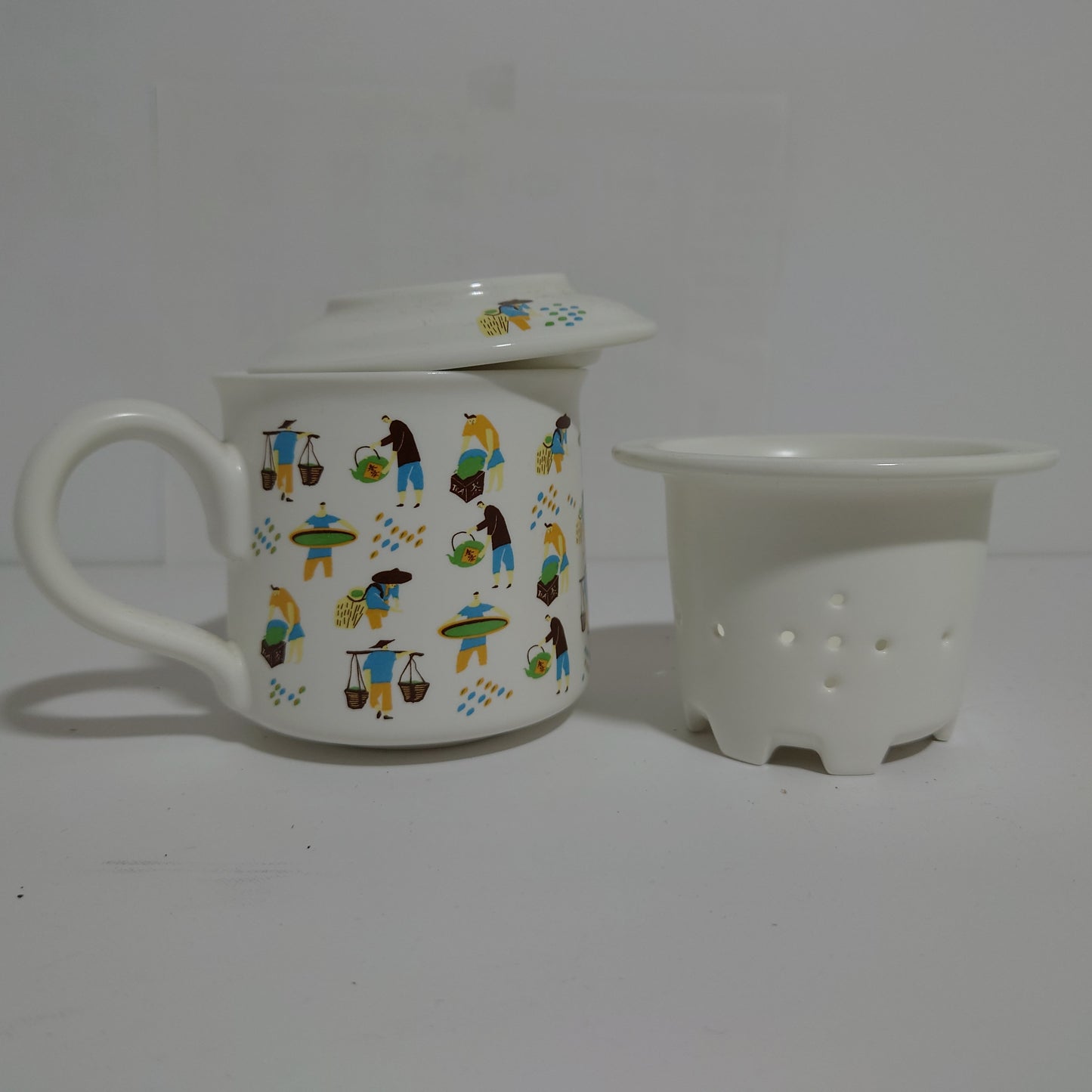 Ten Ren's white porcelain  3 pieces Tea Mug