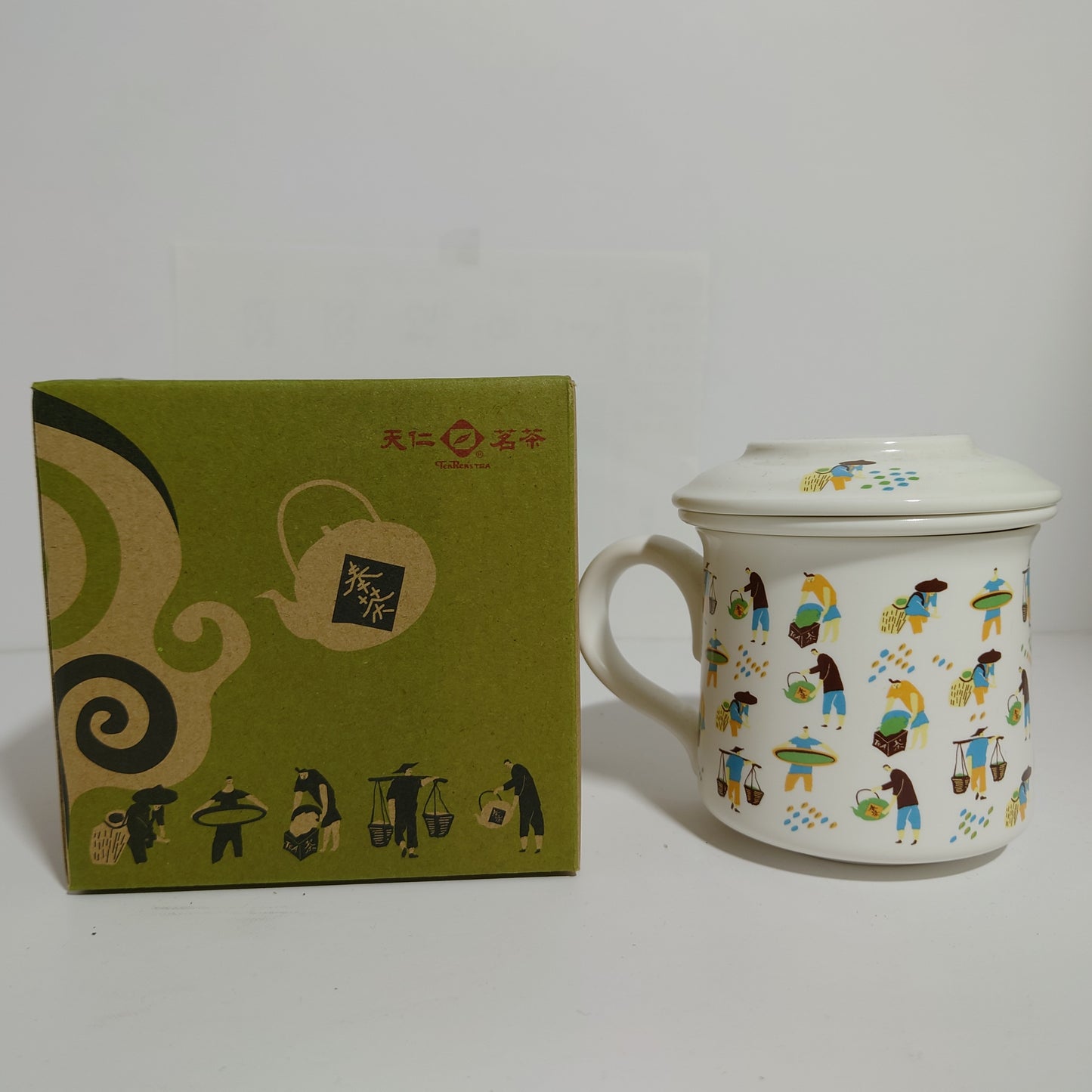 Ten Ren's white porcelain  3 pieces Tea Mug